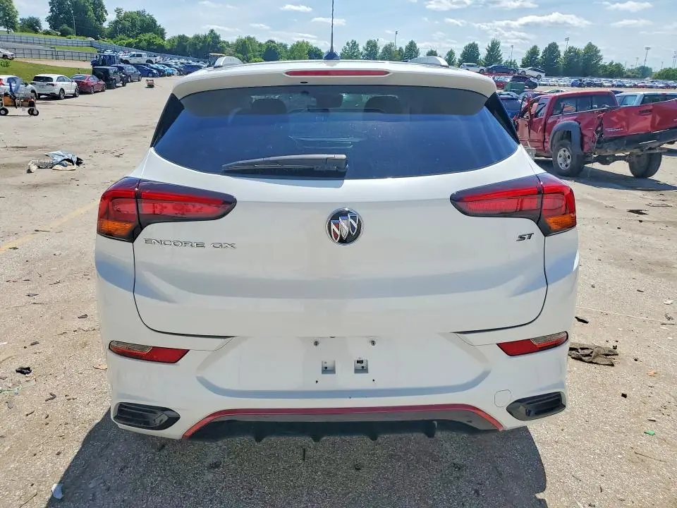 2022 BUICK ENCORE GX ESSENCE  