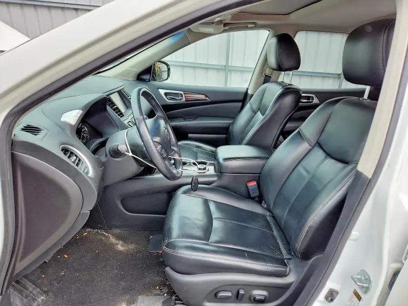 2015 NISSAN PATHFINDER SL  