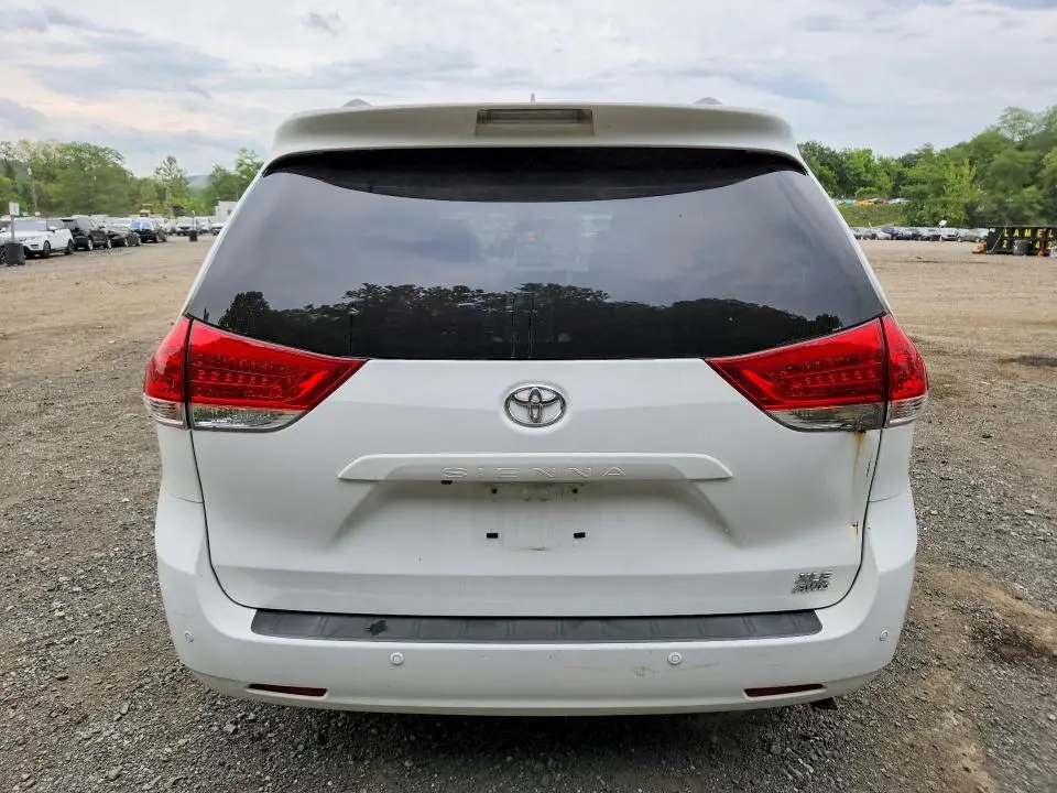 2012 TOYOTA SIENNA XLE 7-PASSENGER  