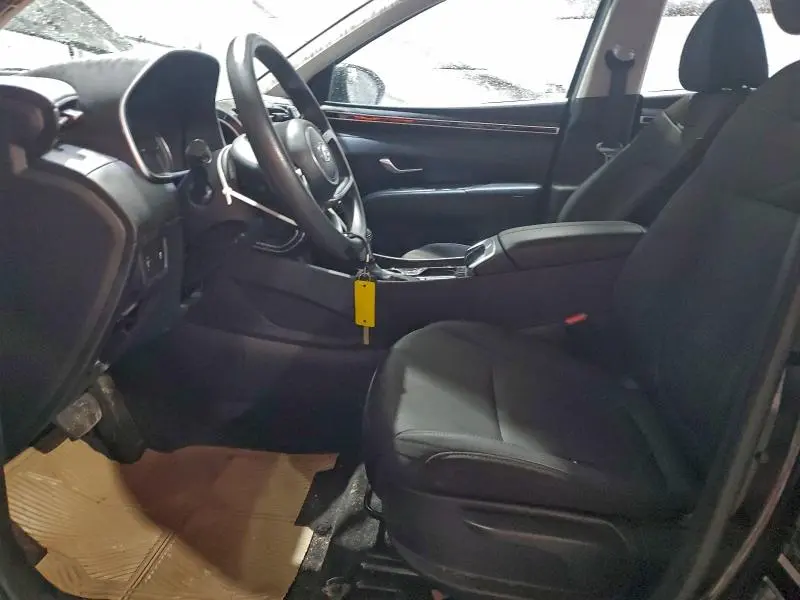 2022 HYUNDAI TUCSON SE  