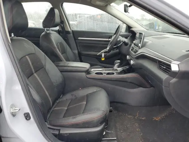 2023 NISSAN ALTIMA SR  