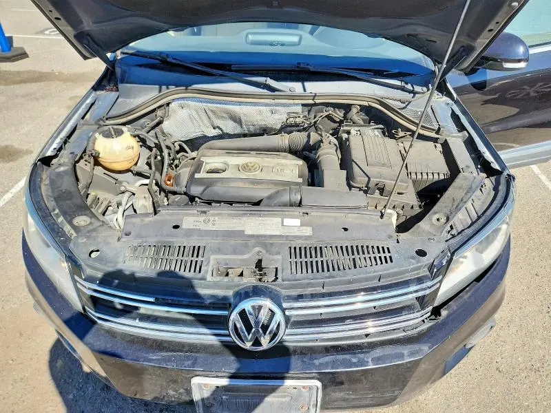 2012 VOLKSWAGEN TIGUAN S  