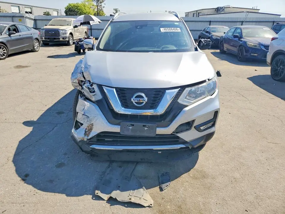 2017 NISSAN ROGUE SL  