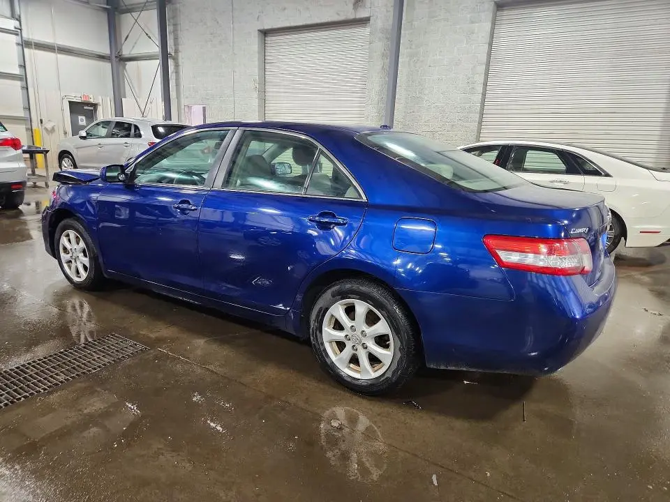 2011 TOYOTA CAMRY LE  