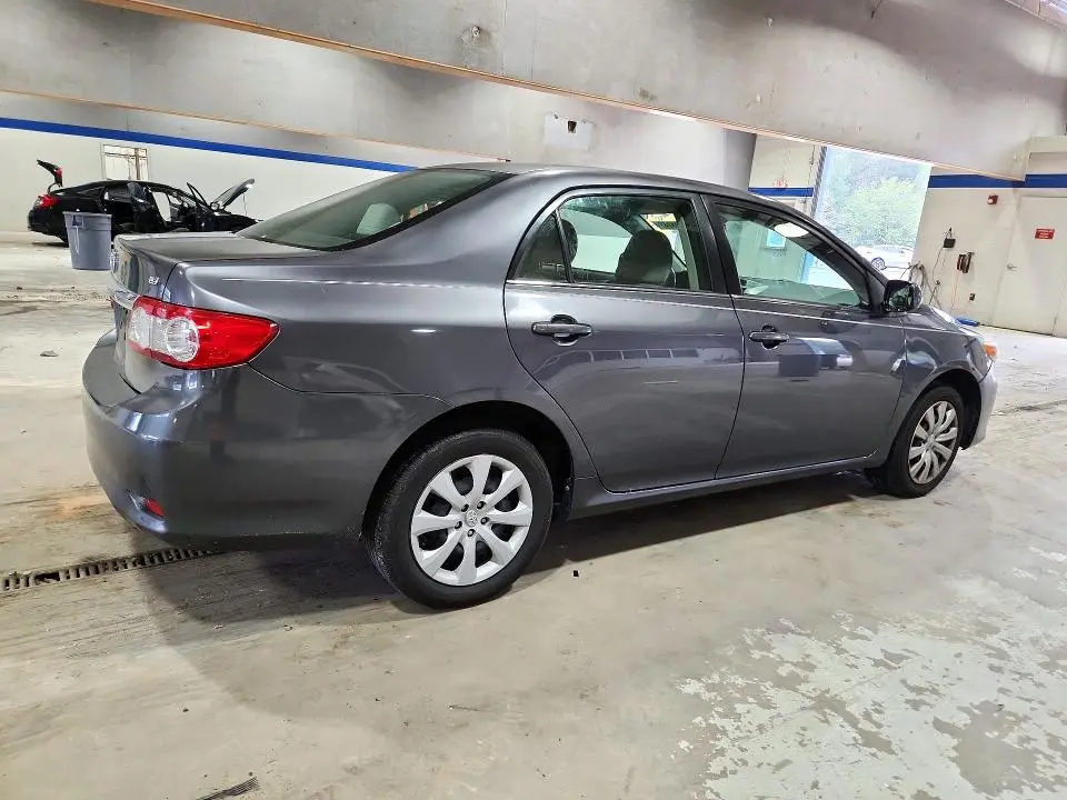 2013 TOYOTA COROLLA LE  