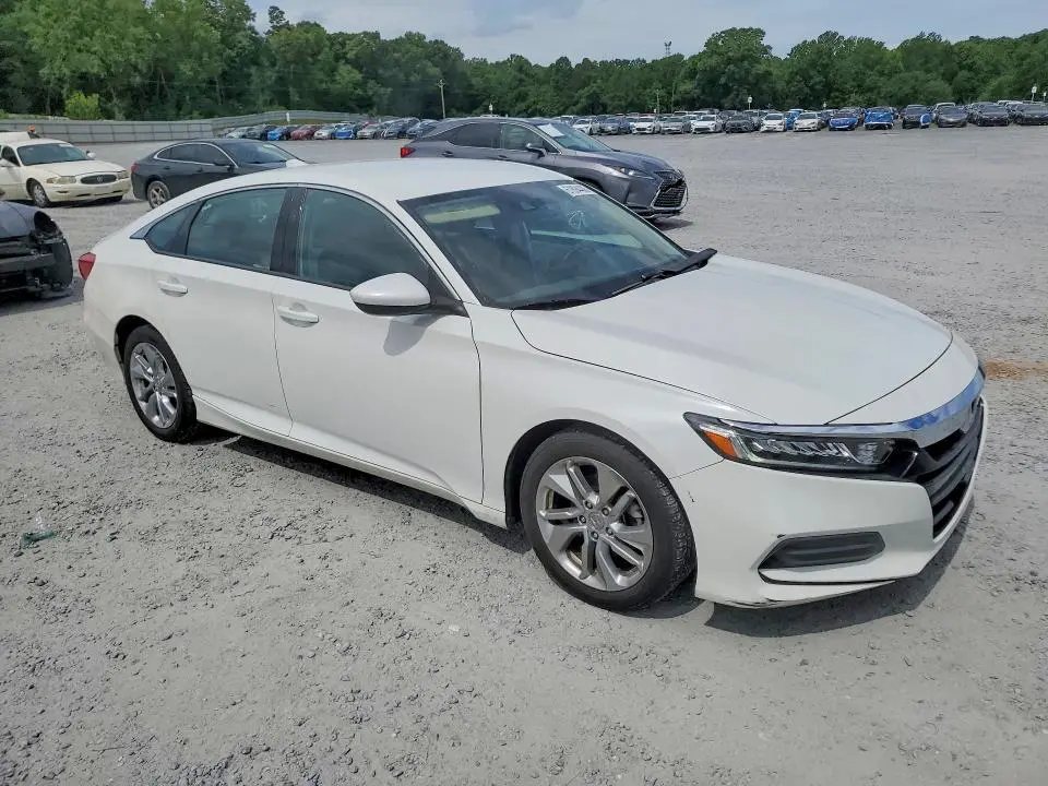 2018 HONDA ACCORD LX  