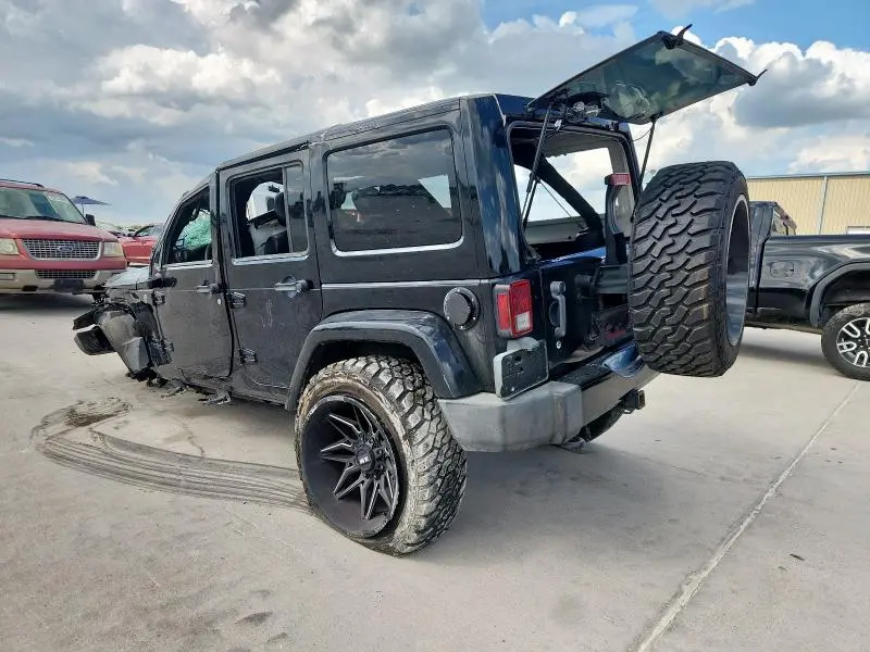 2012 JEEP WRANGLER UNLIMITED SAHARA  