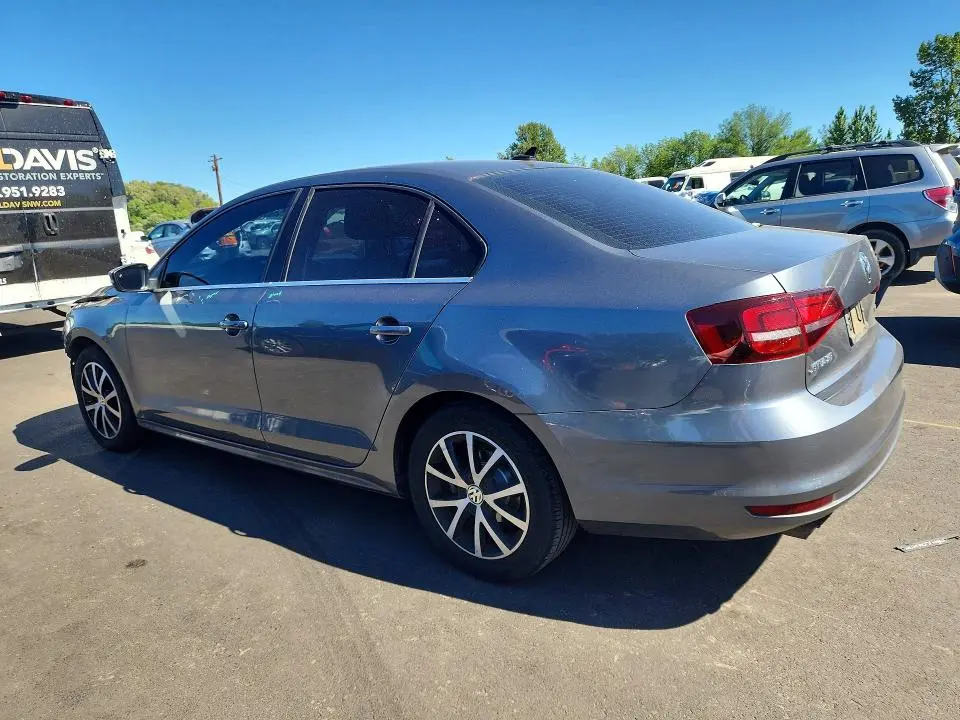 2017 VOLKSWAGEN JETTA SE  