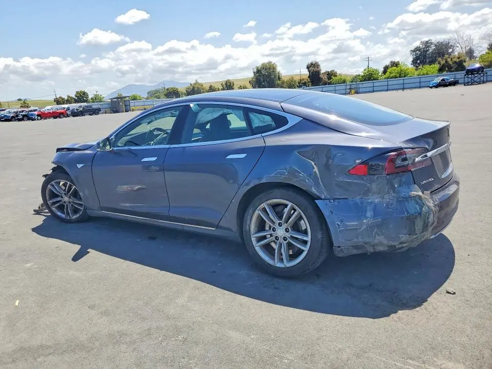 2015 TESLA MODEL S   