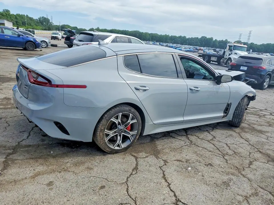 2019 KIA STINGER GT  