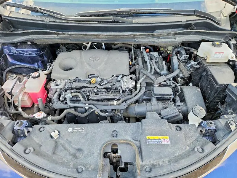 2022 TOYOTA SIENNA LE  