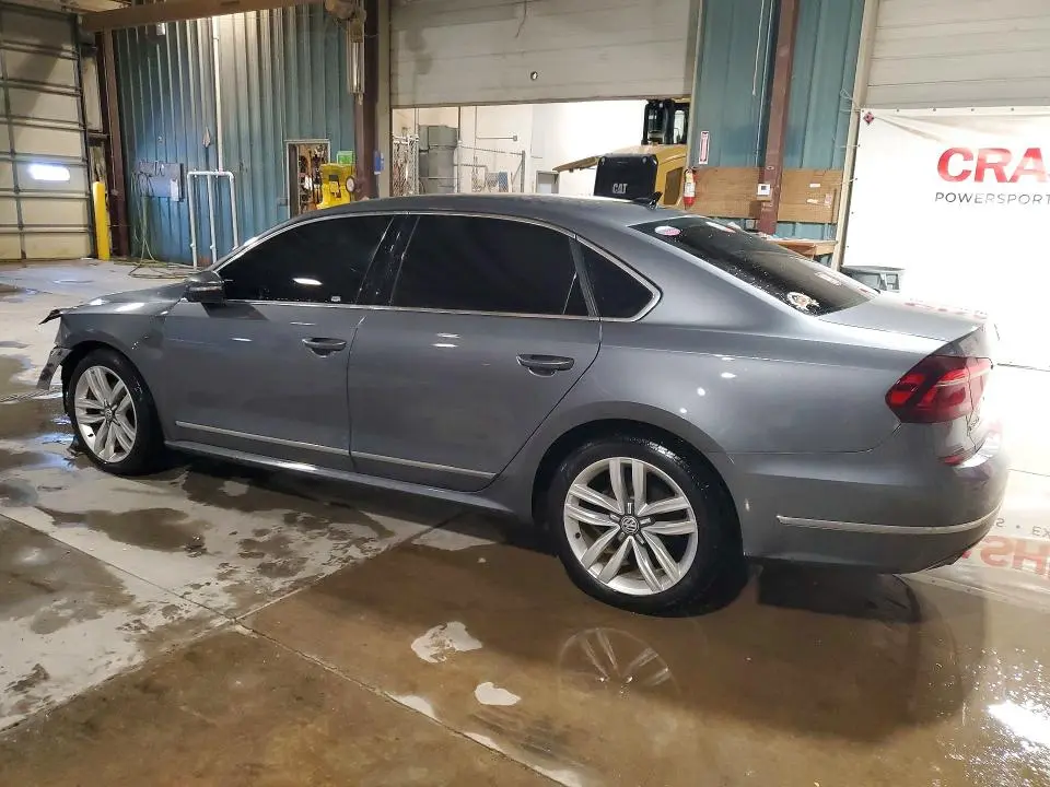 2017 VOLKSWAGEN PASSAT SE  
