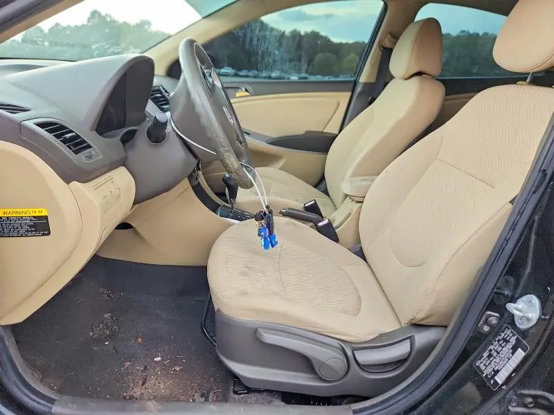 2012 HYUNDAI ACCENT GLS  
