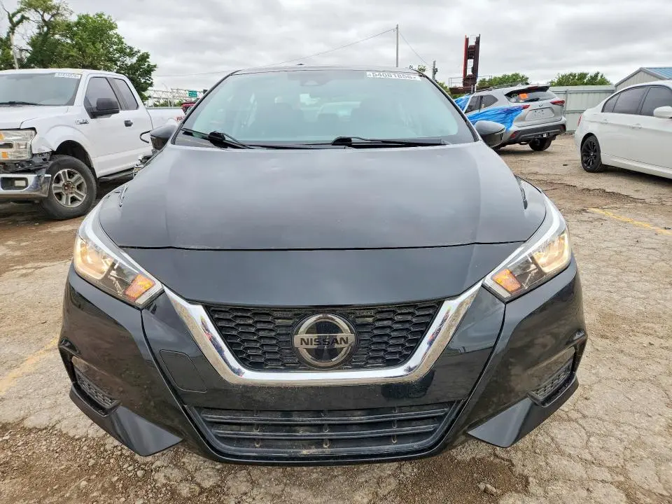 2021 NISSAN VERSA SV  