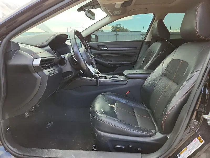 2022 NISSAN ALTIMA SR  