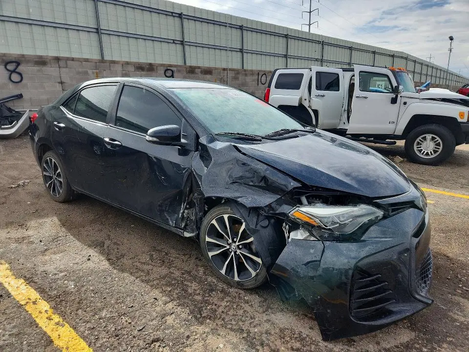 2018 TOYOTA COROLLA SE  
