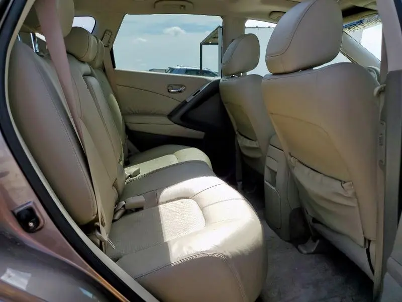 2010 NISSAN MURANO S  