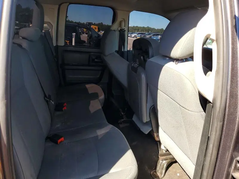 2016 RAM 1500 ST  