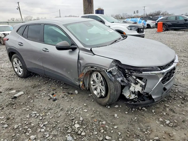 2024 CHEVROLET TRAX LS  