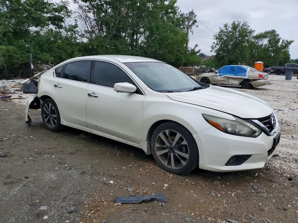 2016 NISSAN ALTIMA 2.5 SR  