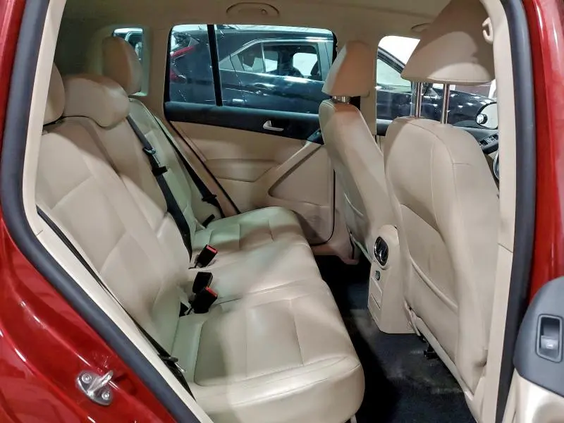 2015 VOLKSWAGEN TIGUAN S  