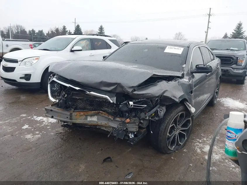 2015 FORD TAURUS SHO