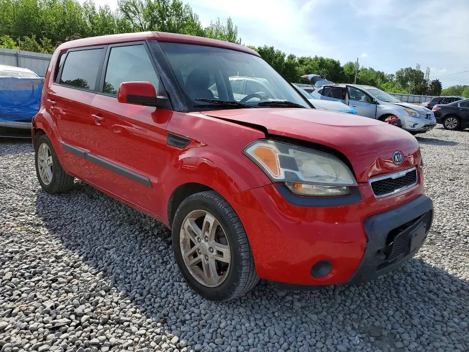 2011 KIA SOUL +  