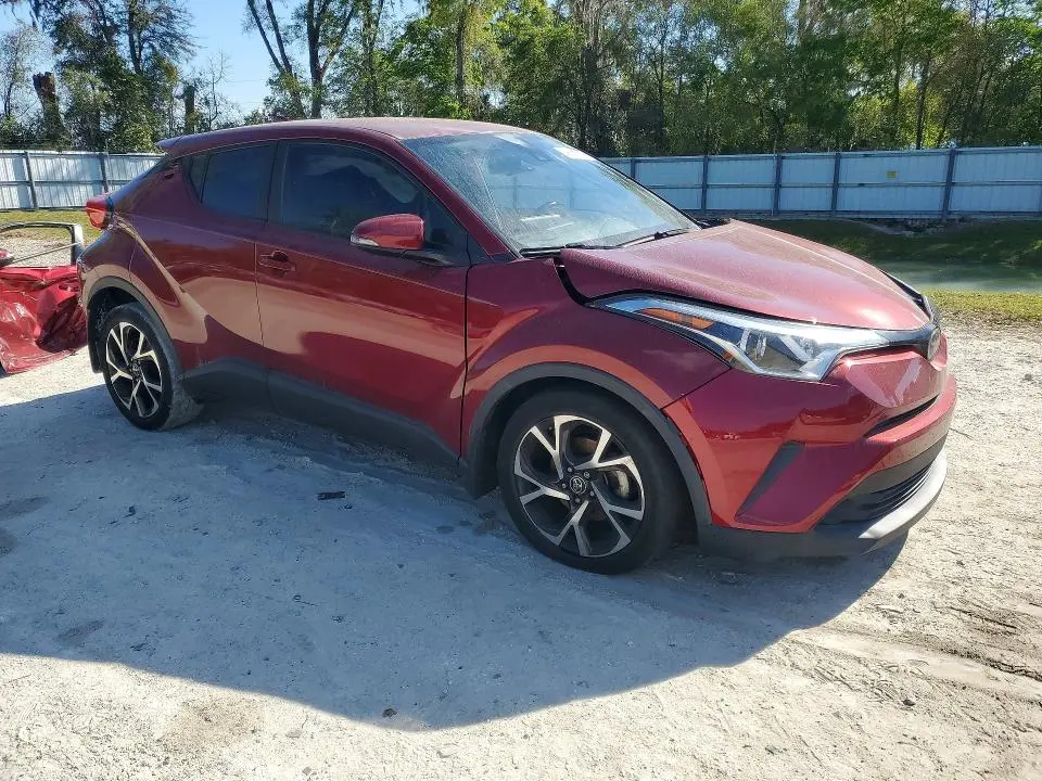 2018 TOYOTA C-HR XLE  
