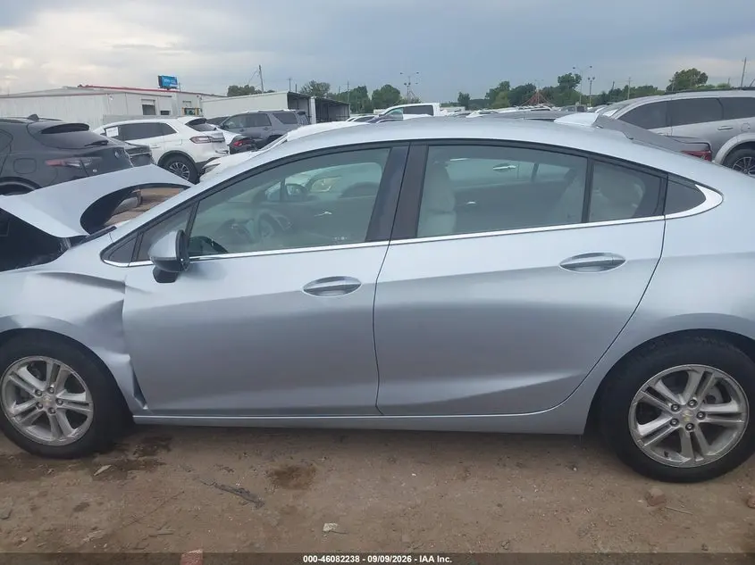 2017 CHEVROLET CRUZE LT AUTO