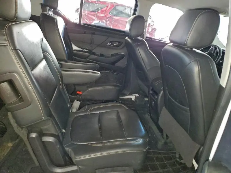2019 CHEVROLET TRAVERSE LT  