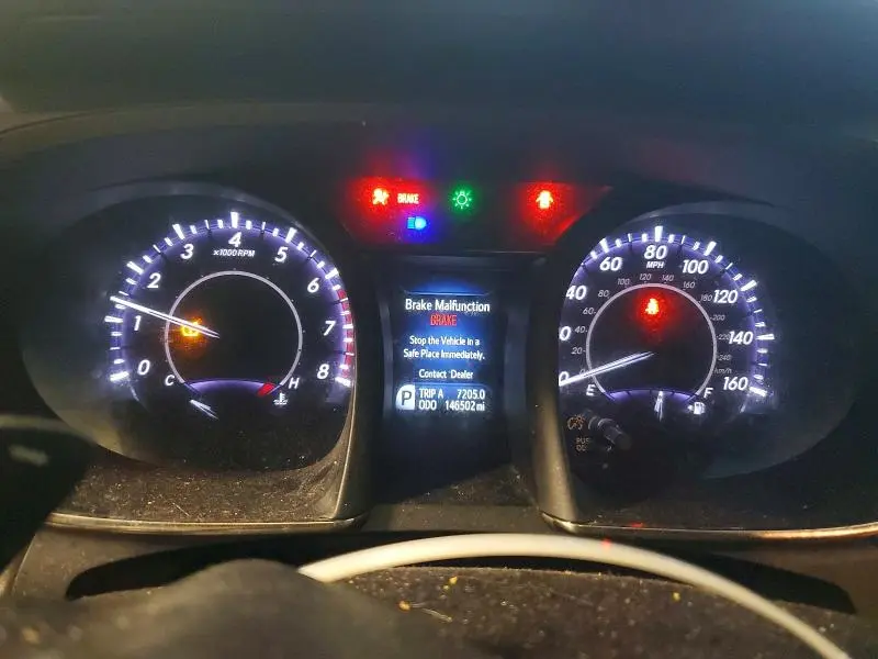 2016 TOYOTA AVALON XLE  