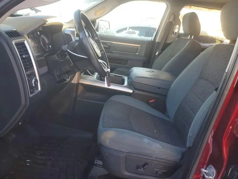 2017 RAM 1500 SLT  