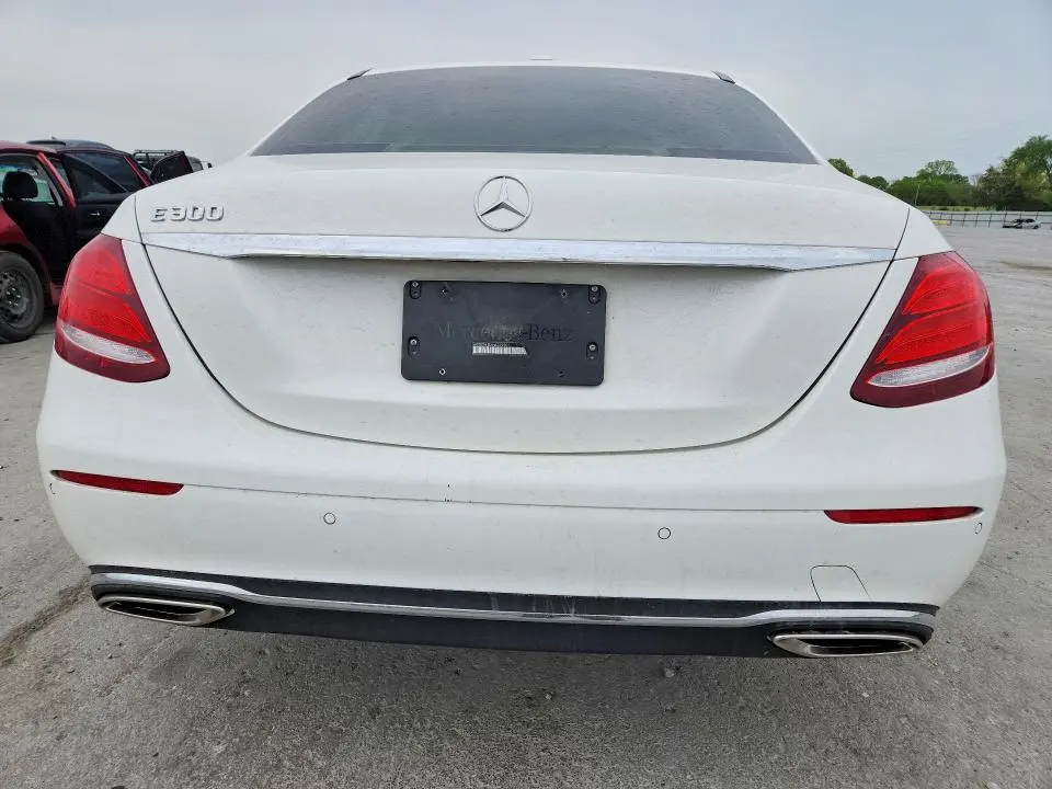 2017 MERCEDES-BENZ E 300  