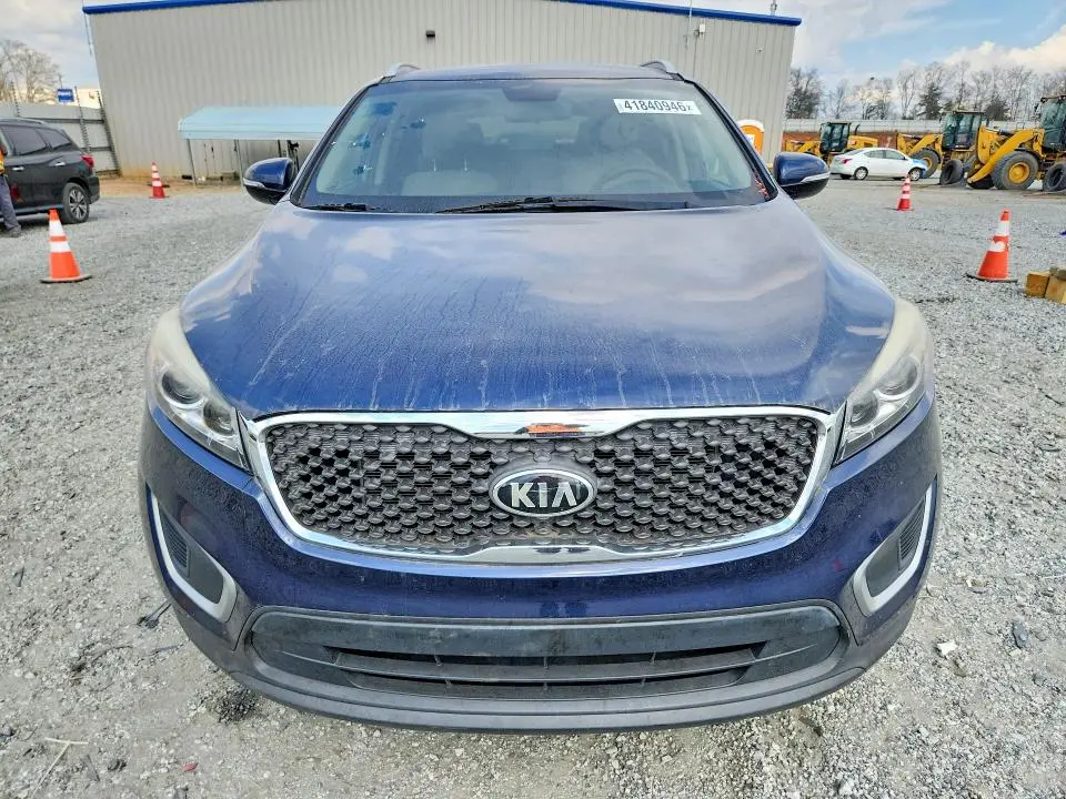 2018 KIA SORENTO LX V6  
