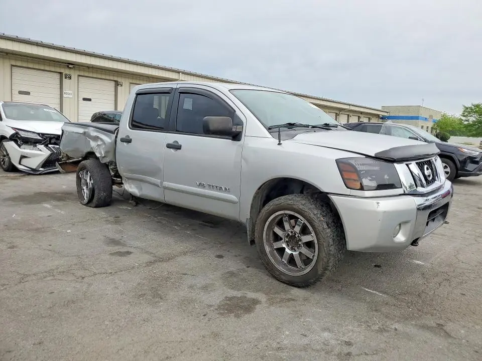 2010 NISSAN TITAN XE  