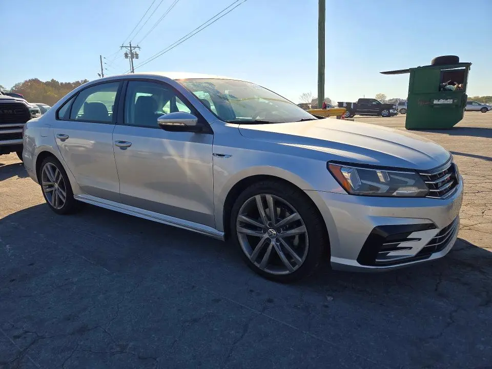 2018 VOLKSWAGEN PASSAT S  