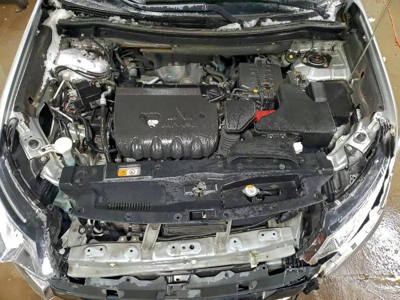 2018 MITSUBISHI OUTLANDER ES  