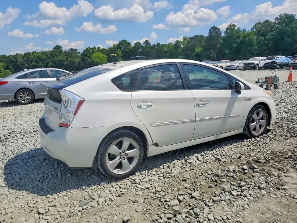 2011 TOYOTA PRIUS FIVE  