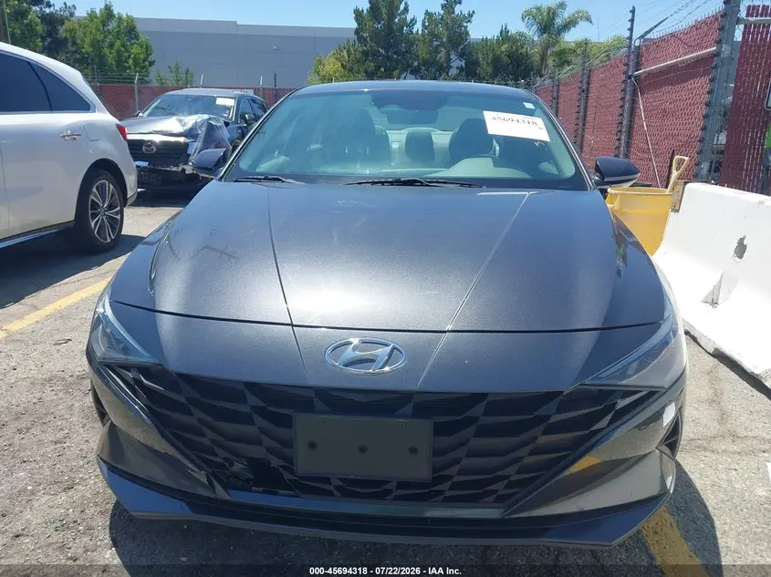 2021 HYUNDAI ELANTRA SE