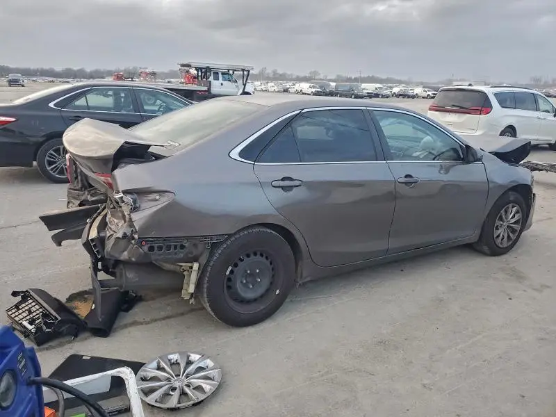 2015 TOYOTA CAMRY LE  