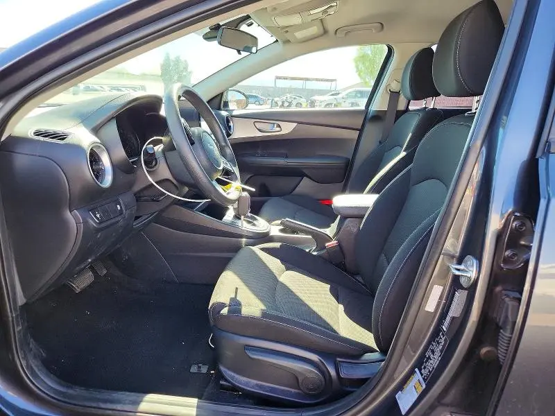 2024 KIA FORTE LX  