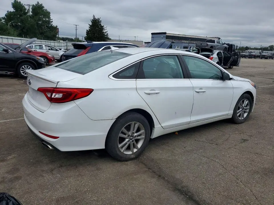 2015 HYUNDAI SONATA SE  