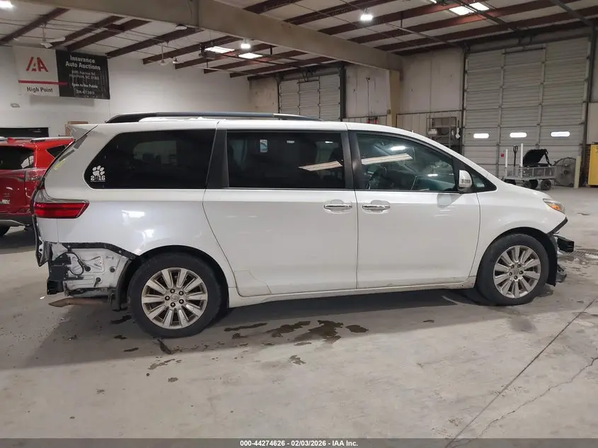 2015 TOYOTA SIENNA LIMITED PREMIUM 7 PASSENGER