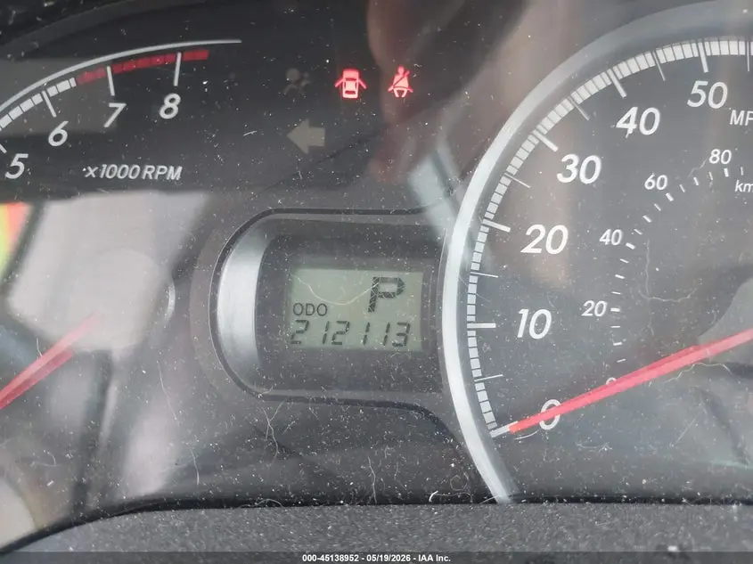 2012 TOYOTA SIENNA LE V6 8 PASSENGER