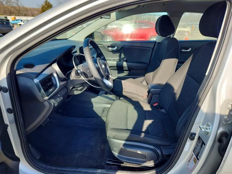 2021 KIA RIO S  