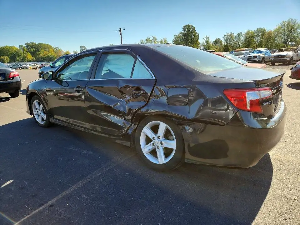 2012 TOYOTA CAMRY SE  