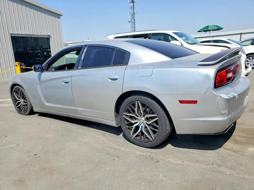2012 DODGE CHARGER SE  