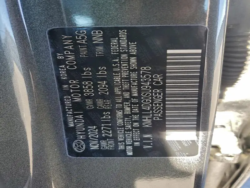 2025 HYUNDAI ELANTRA SE  