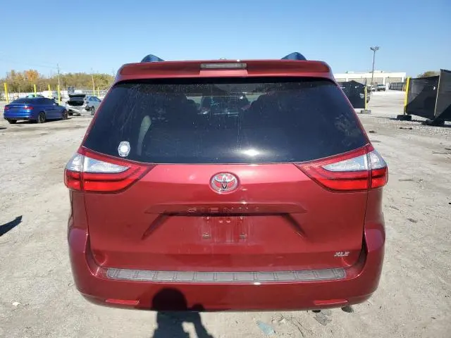 2015 TOYOTA SIENNA XLE  