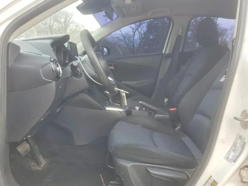 2019 TOYOTA YARIS LE  